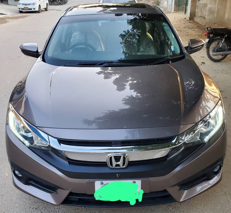 Honda Civic Oriel 1.8 i-VTEC CVT 2017 1