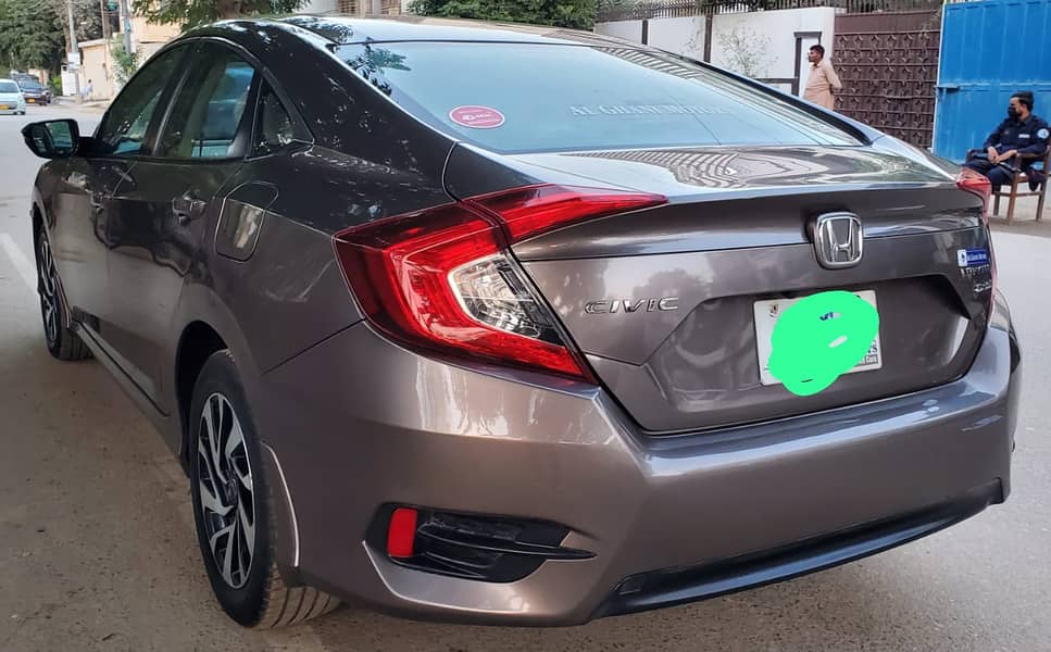 Honda Civic Oriel 1.8 i-VTEC CVT 2017 3