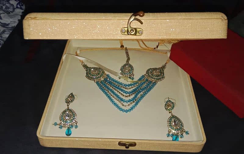 Necklace Set 0