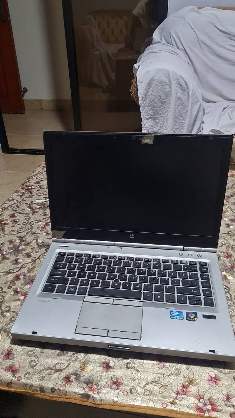 Hp core I5 2nd generation Elite book 8460p available for sale 8