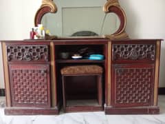 Dressing table