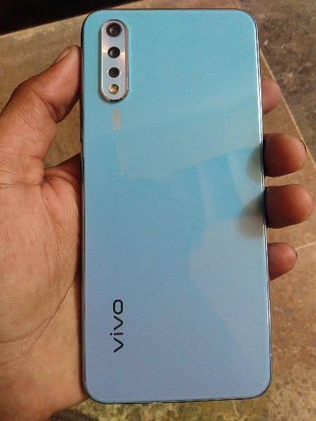 VIVO S1 WITH BOX PTA APPROVED  URGENT SELL 1