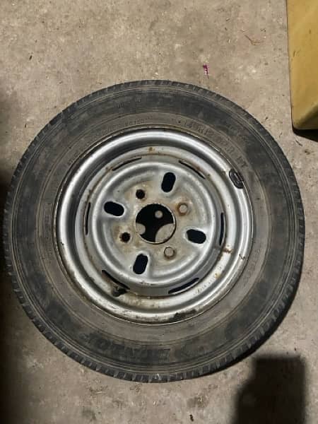 SUZUKI MEHRAN  RIMS AND USED TYRES 5