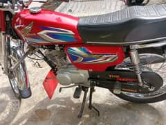 Honda 125 2021-2022model 1st owner registration one handed use