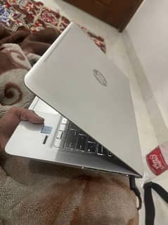 Hp envy laptop i5 6th Generation . . . . . . slim machine