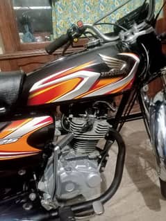 Honda 125 2022 model Karachi number excellent and original condition