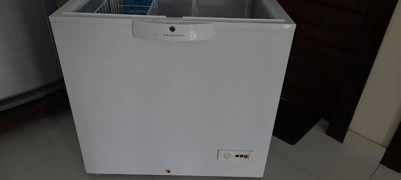 Dawlance Deep Freezer 6