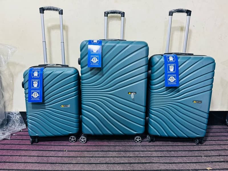 Luggage bags/ travel suitcases/ trolley bags/ travel trolley/ attachi 7