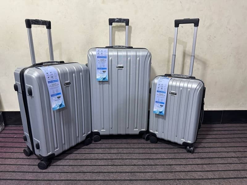 Luggage bags/ travel suitcases/ trolley bags/ travel trolley/ attachi 8