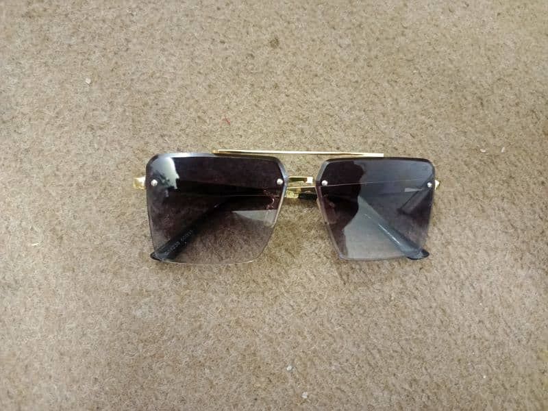 Versace Sun glasses for Men 1