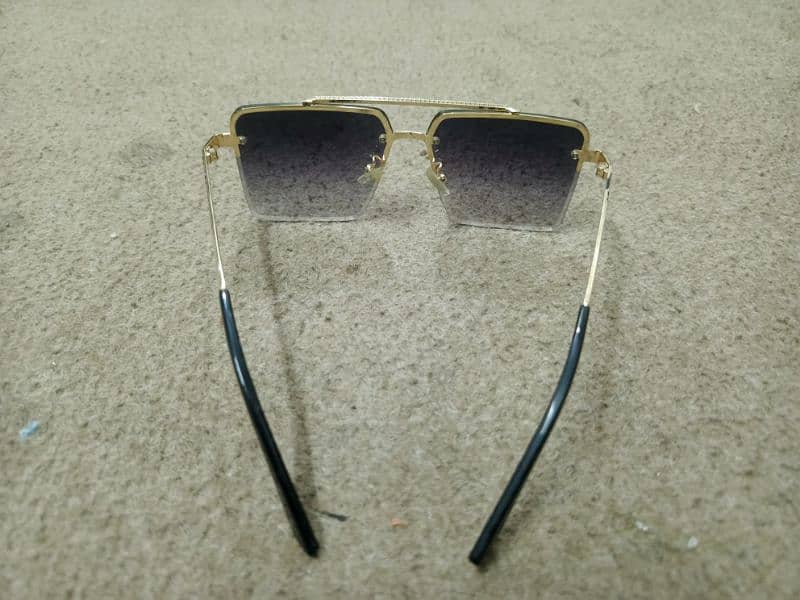 Versace Sun glasses for Men 2