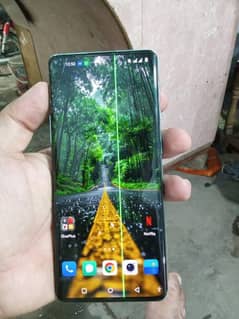 One plus 8 pro for sale screen may line hy