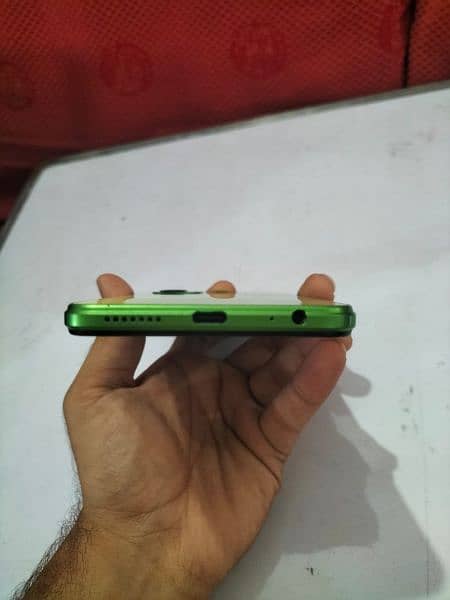 Infinix Hot 12 9