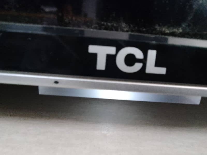 32 inches tcl L32D2900 1