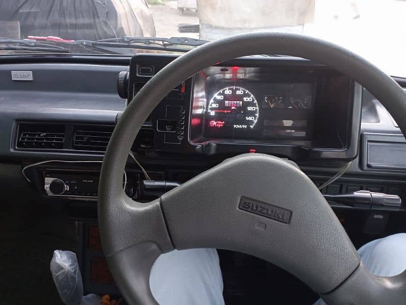 Suzuki Mehran 11