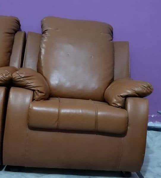 "1 seater sofa" for the good condition not to damage. 0