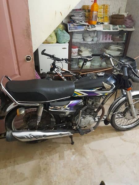 used cg 125 in good condition (sealed engine) 1