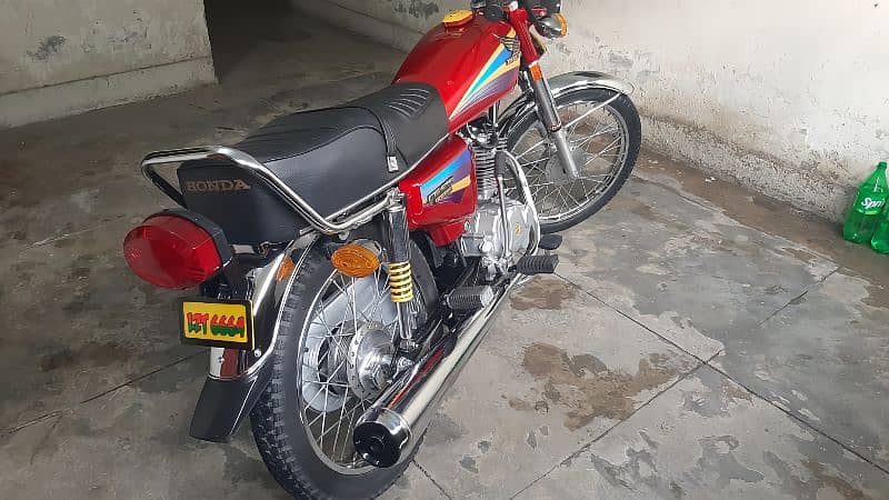 Honda 125 modal 2005. 4