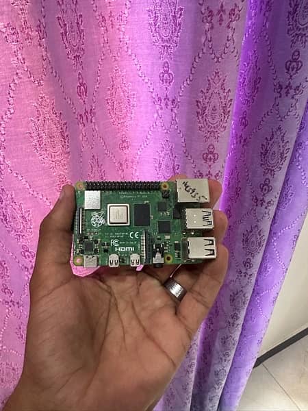 Raspberri Pi 4 3