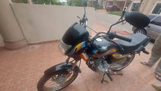 Super star deluxe 125 cc self start model 2023