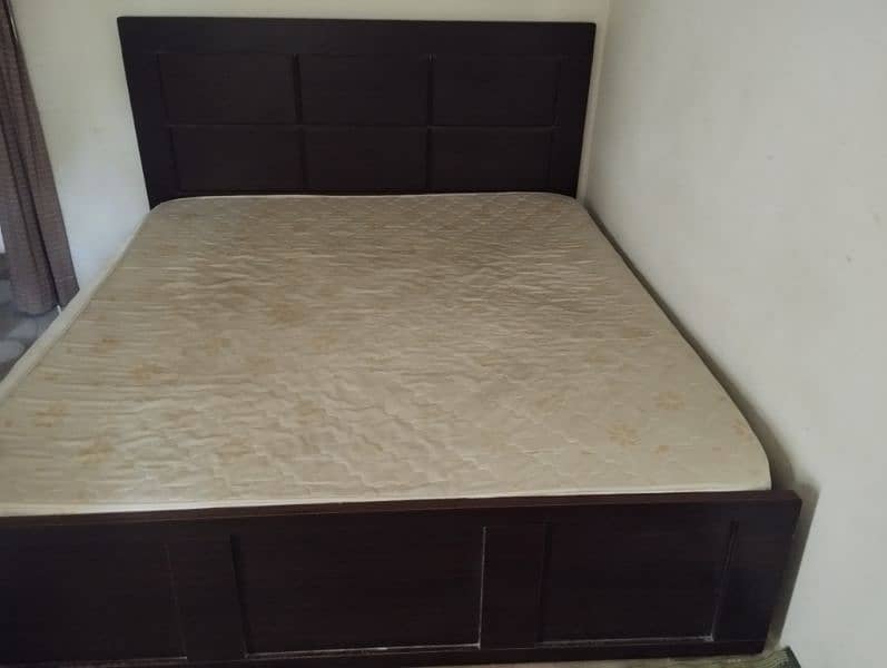 Bed with a diamond mattress. 2