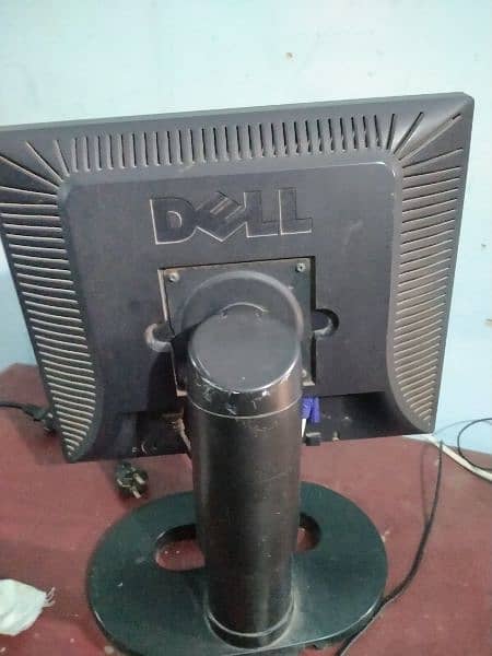 Dell 17inch Lcd monitor with power supply and vga cable 1