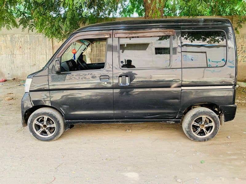 Toyota Van 2013 2