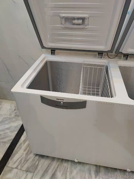 Dowlance Deep Freezer 10