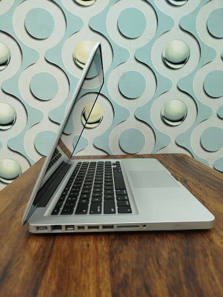 Apple MacBook Pro 2011 (13.3-inch) 2