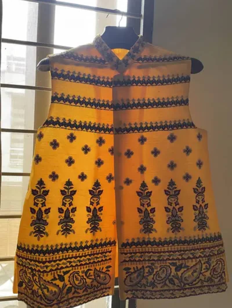 Mehndi waist coat 2