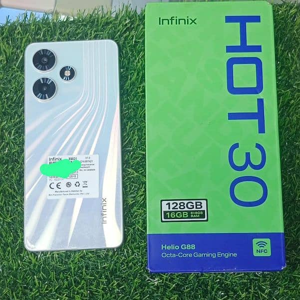 Infinix Hot 30 8+8 128 
Box charger 0