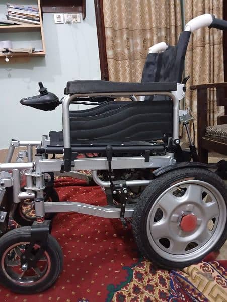 High quality electric wheel chair. 1