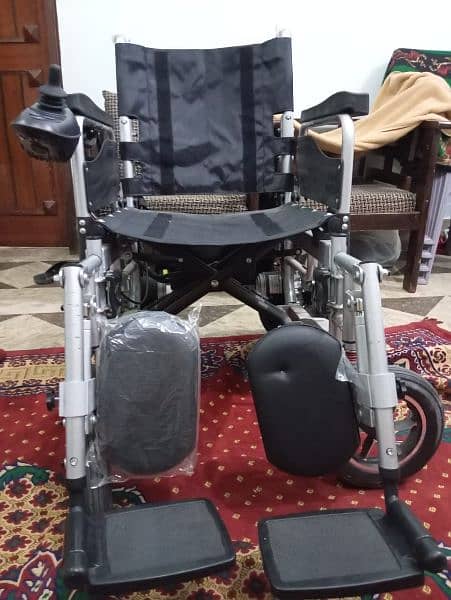 High quality electric wheel chair. 4