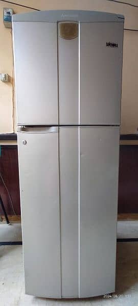 fridge in good condition 4