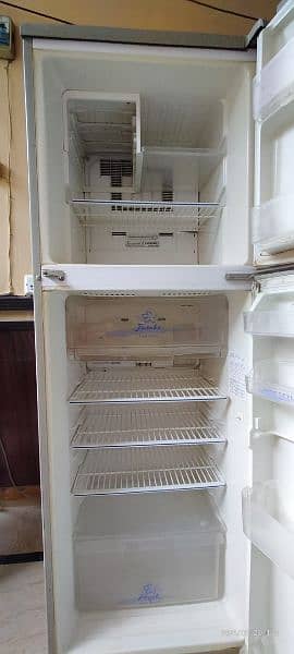 fridge in good condition 5