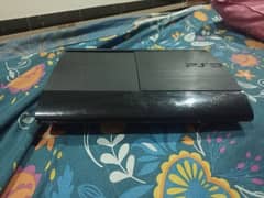 PS3 super slim 500 GP 10/8 with one controller and one CD