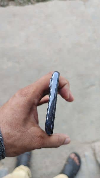 one plus n10 bas penal brokan hai Baki a1 hai 1