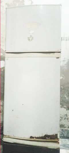 Samsung Fridge Available for Sale working 100% just side pr rusting ha 0