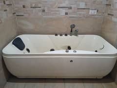 bath tub 0