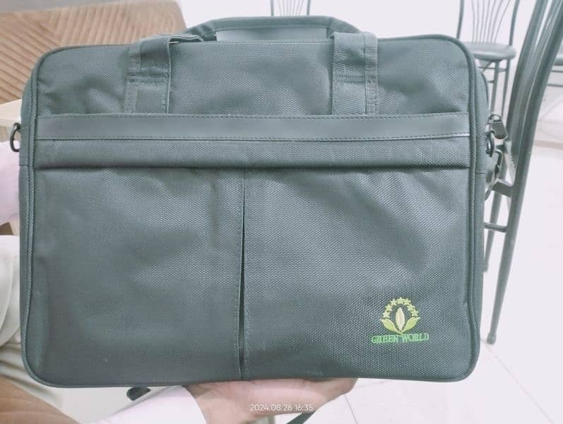 Laptop bag 4