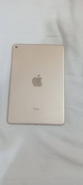 Brand new Apple ipad mini 4 0