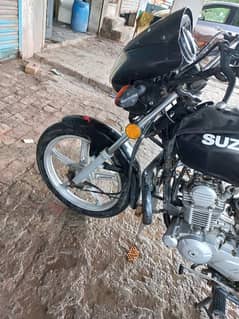 Suzuki 110 model 2016condition 10 by 10 everything is ok new look