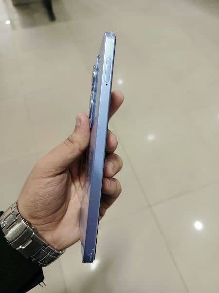 oppo reno f11 3