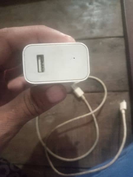 readme ka original box wala charger 33 wad ka 1