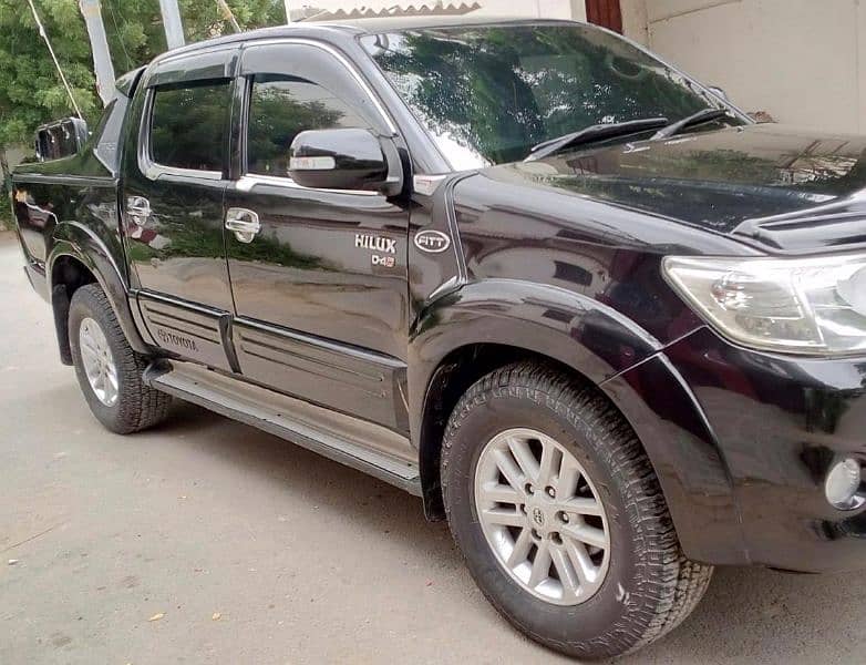 Toyota Hilux 2016 1