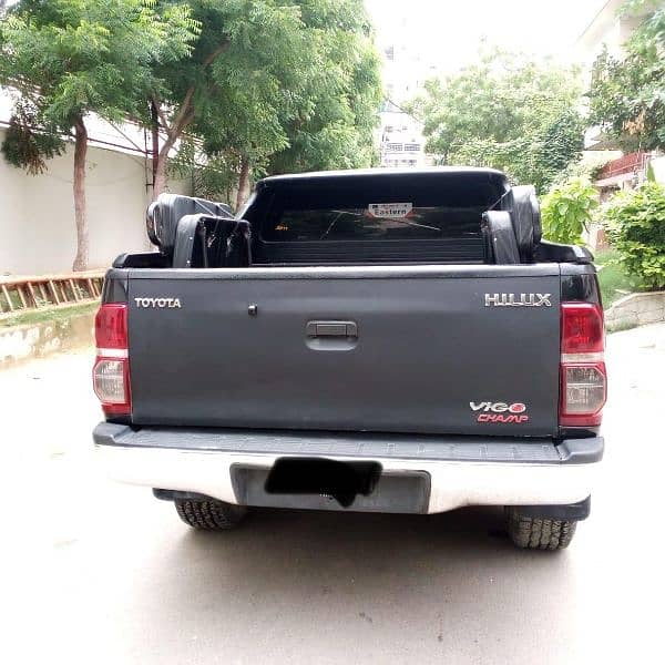 Toyota Hilux 2016 4