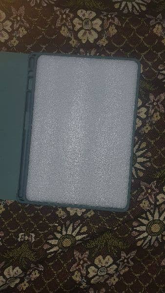 BLUETOOTH KEYBOARD AND IPAD 10TH GEN COVER (imported) 7