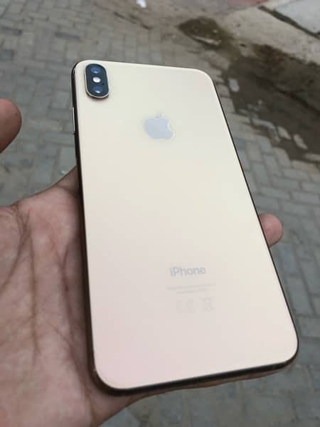 I phone Xs Max Gold Pta approved dul sim physical . 0