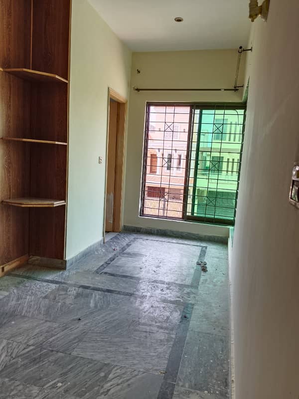 8 Marla Upper Portion Available For Rent In Umar Block, Bahria Town, Lahore. 0