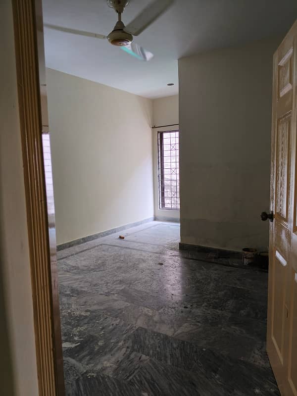 8 Marla Upper Portion Available For Rent In Umar Block, Bahria Town, Lahore. 3